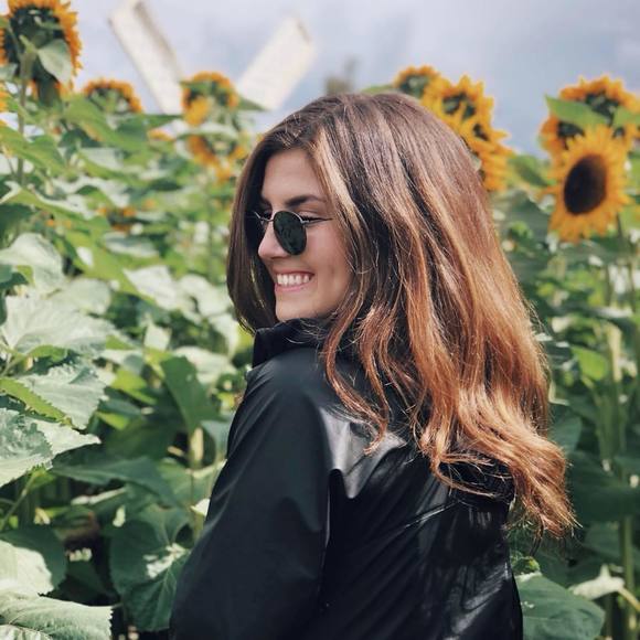 Meet your Posher, Bianca - Picture 1 of 1